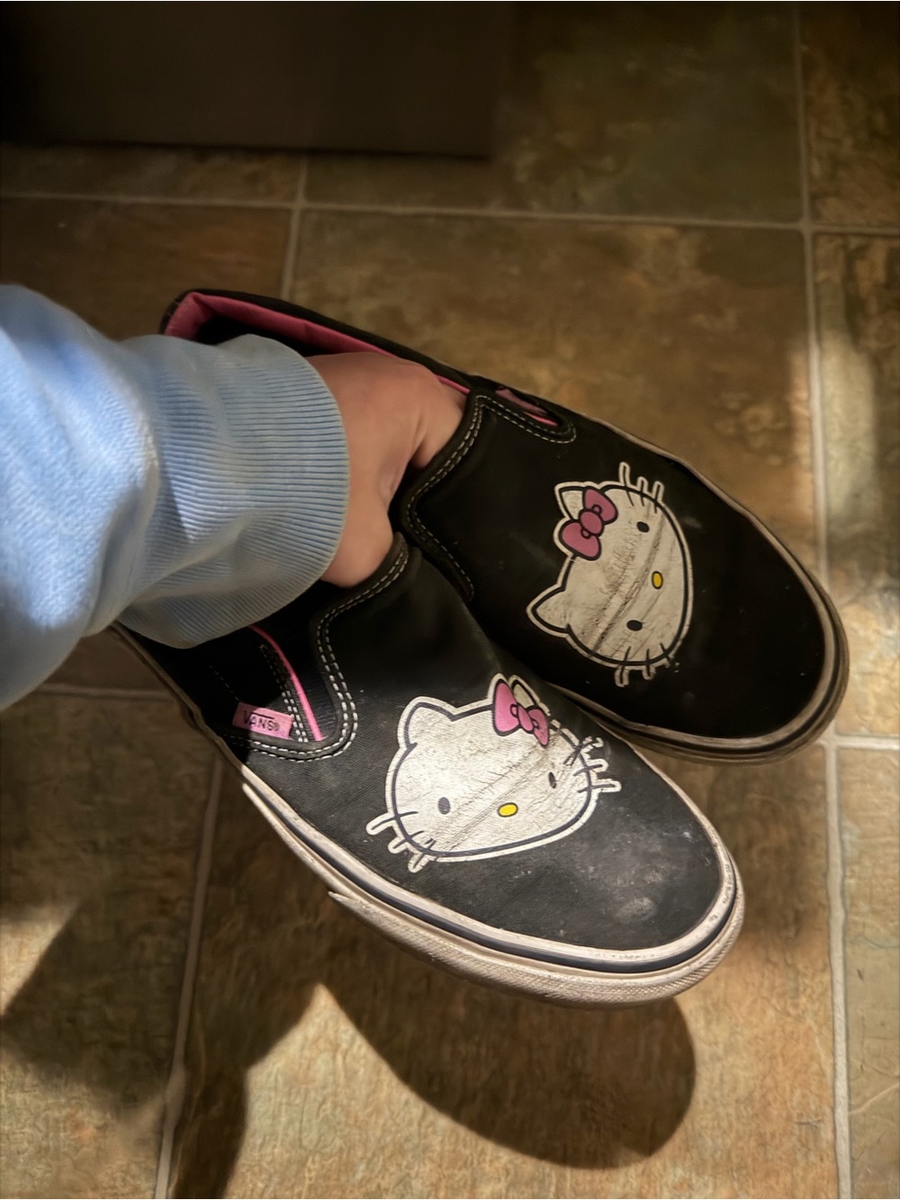 Vans Slip-On Hello Kitty Black & Pink Sneakers